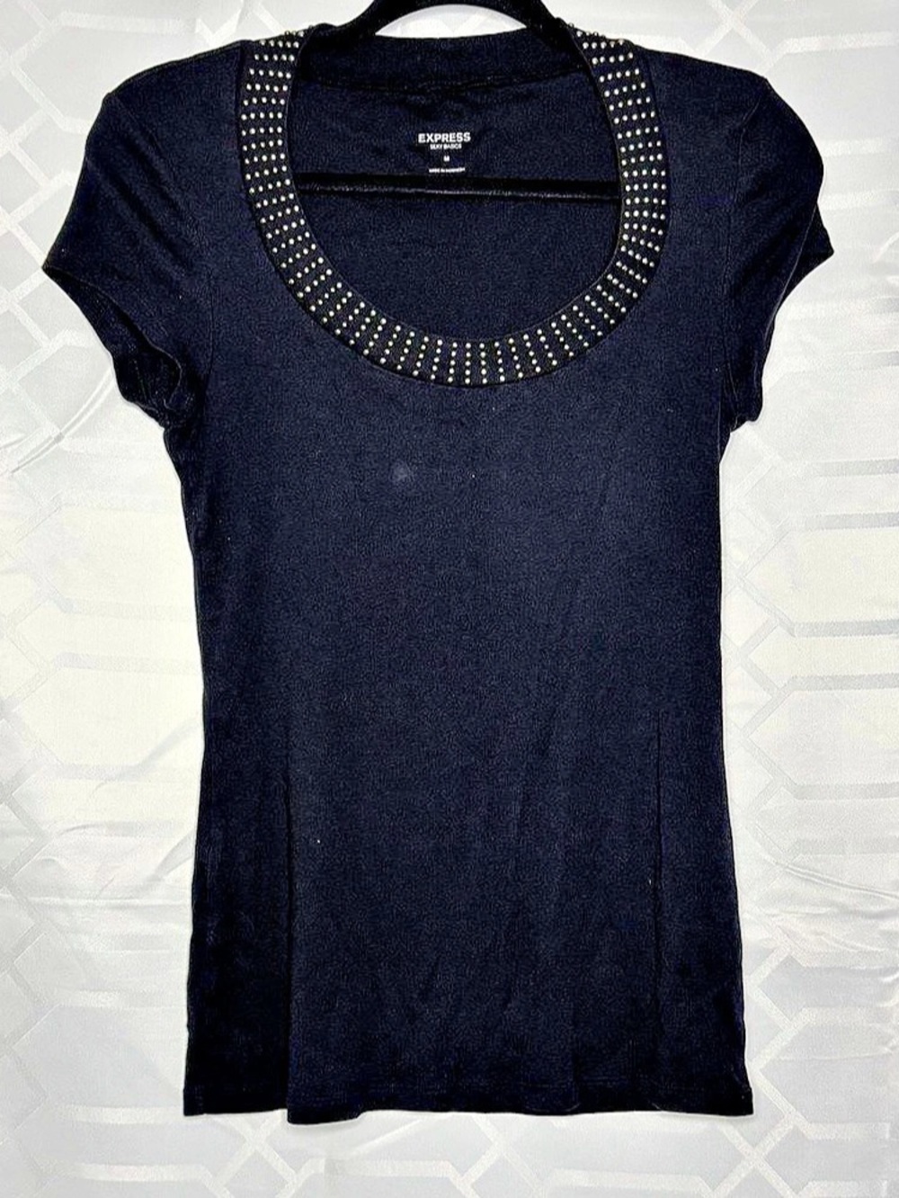 Express Studded Scoop Neck Tee in Black Size Medium Like New